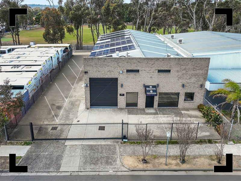 21 Clements Avenue, Bundoora