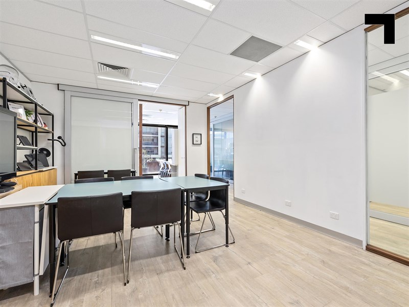 Suite 302/120 Bay Street, Port Melbourne