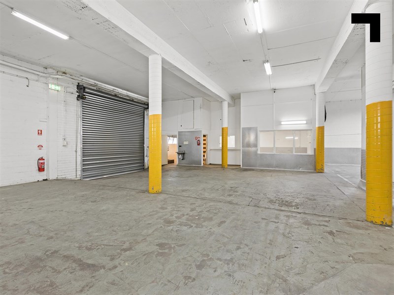 156-158 Cowper Street, Footscray