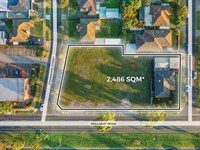 439-445 Ballarat Road, Sunshine