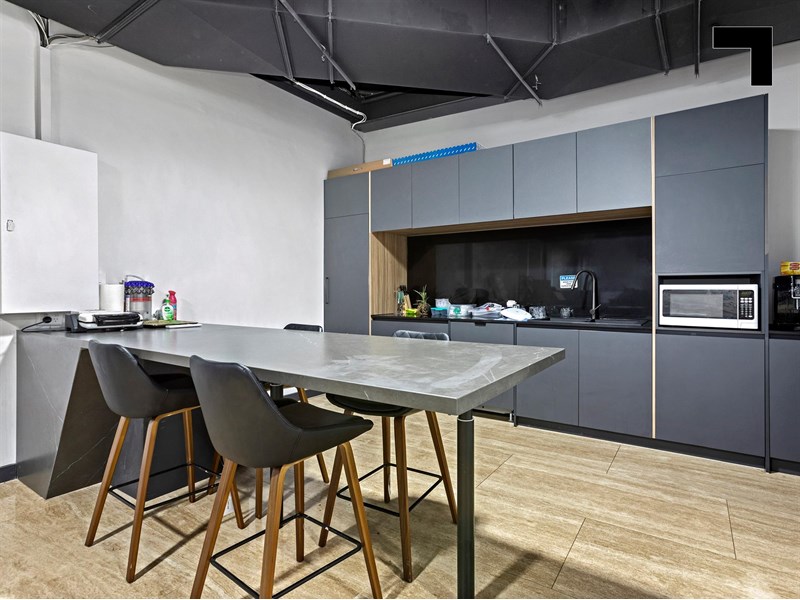 398-400 Ferntree Gully Road, Notting Hill