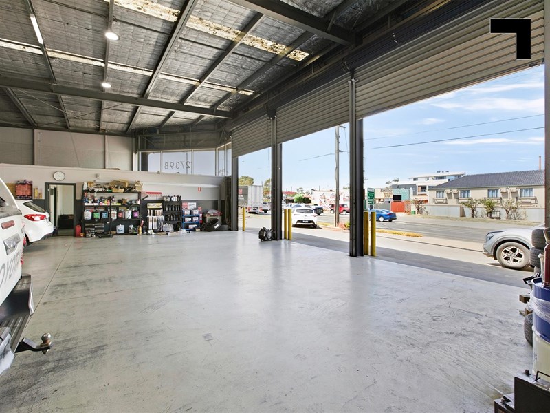 398-400 Ferntree Gully Road, Notting Hill