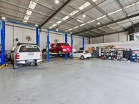 398-400 Ferntree Gully Road, Notting Hill