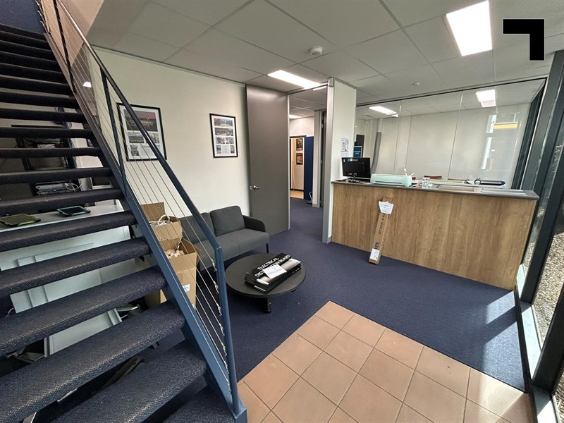 9/15 Howleys Road, Notting Hill
