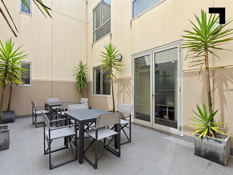 2.01/203-205 Blackburn Road, Mount Waverley