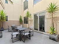 2.01/203-205 Blackburn Road, Mount Waverley