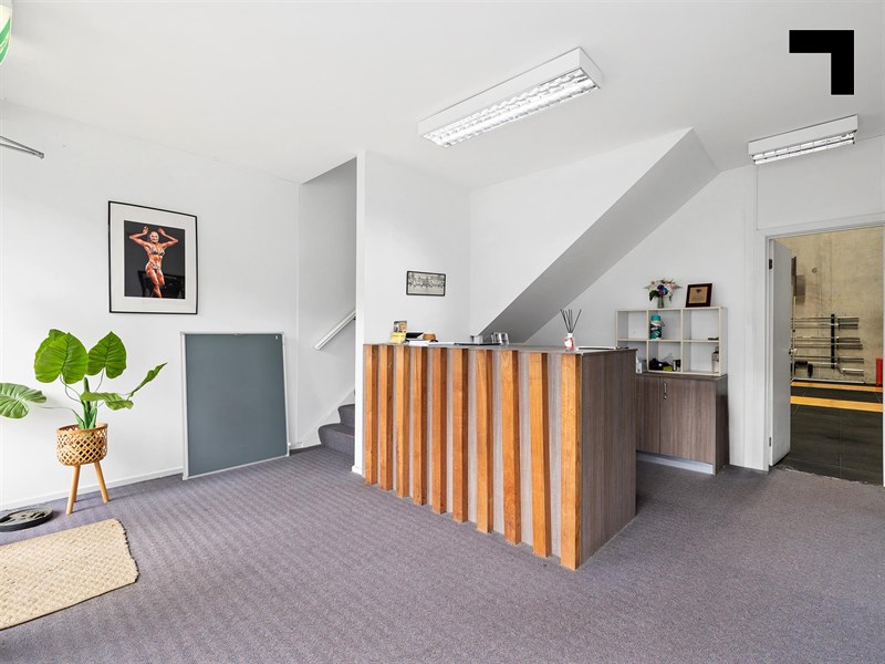8/31-37 Howleys Road, Notting Hill