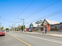 734-736 Plenty Road, Reservoir