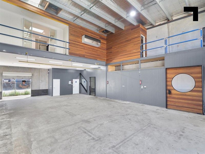 4/35-37 Canterbury Road, Braeside