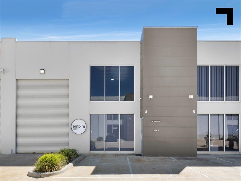4/35-37 Canterbury Road, Braeside