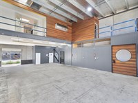 4/35-37 Canterbury Road, Braeside