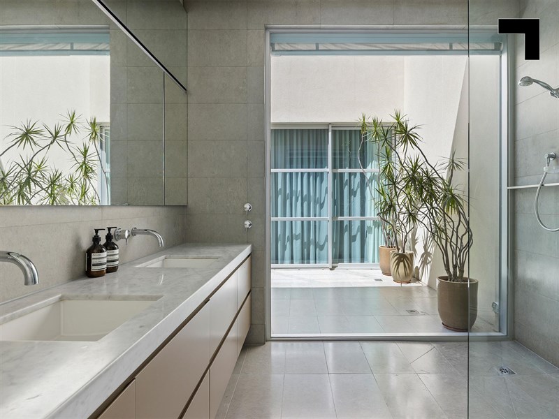 67 Wellington Street, St Kilda