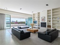 67 Wellington Street, St Kilda