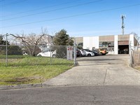 28 Lawson Crescent, Thomastown