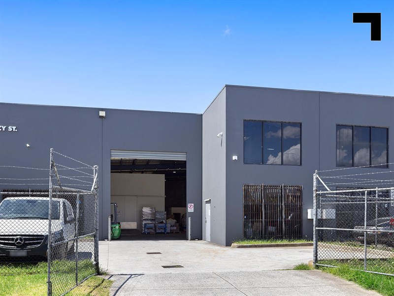 252 and 252a Ballarat Road and Units 1-4/4 Lacy Street, Braybrook