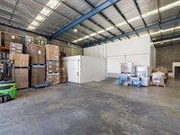 252 and 252a Ballarat Road and Units 1-4/4 Lacy Street, Braybrook
