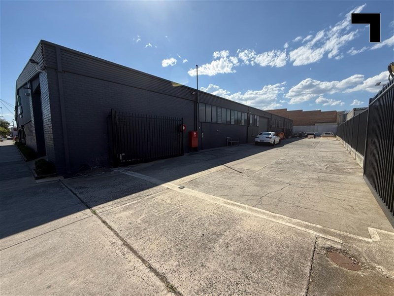 14-18 Fraser Street, Airport West