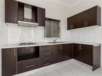 5/16-17 Hammer Court, Hoppers Crossing