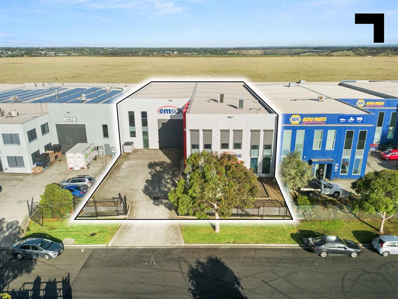 38 Lillee Crescent, Tullamarine
