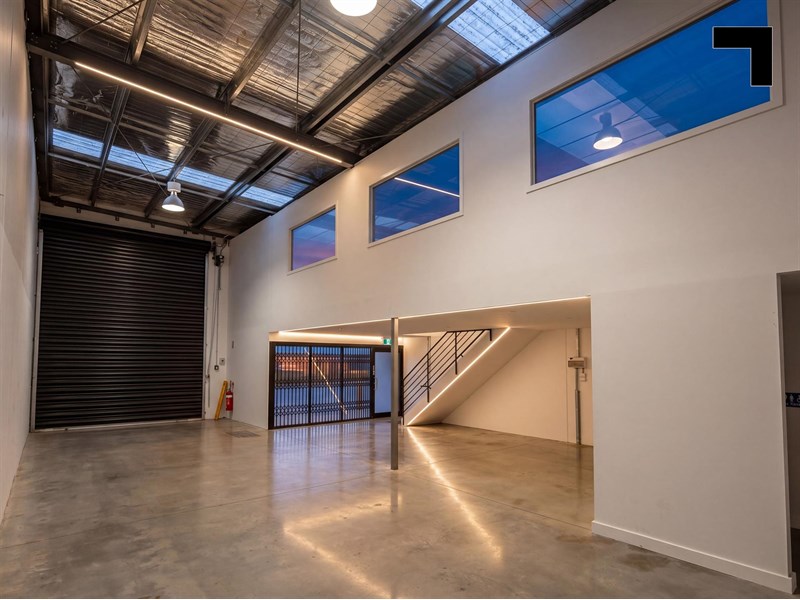 2/2-6 Independence Street, Moorabbin