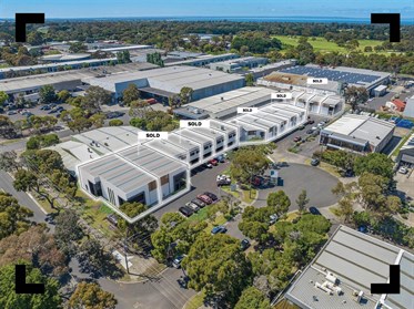 21515 - Talinga Place/1-2 Wandarri Court, Cheltenham