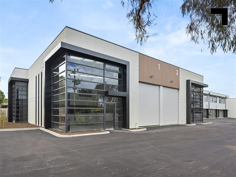 Talinga Place/1-2 Wandarri Court, Cheltenham