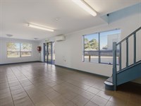 556-558 Somerville Road, Sunshine West