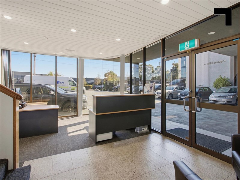 17 Ceylon Street, Nunawading
