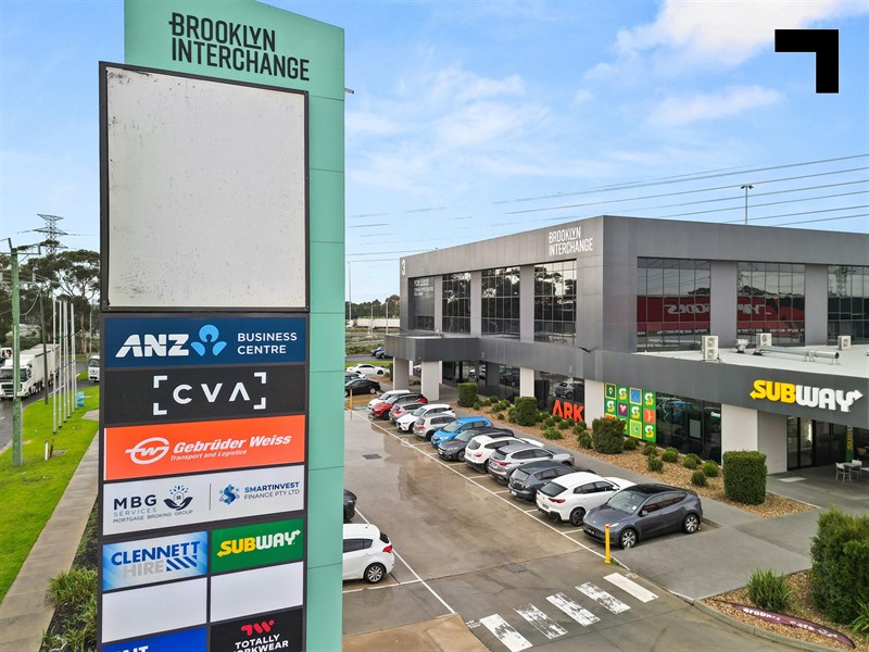 102/3 Little Boundary Road, Laverton North