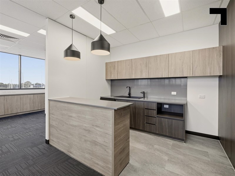 102/3 Little Boundary Road, Laverton North