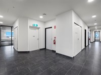 102/3 Little Boundary Road, Laverton North