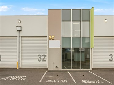 21572 - Unit 32/22-30 Wallace Avenue, Point Cook