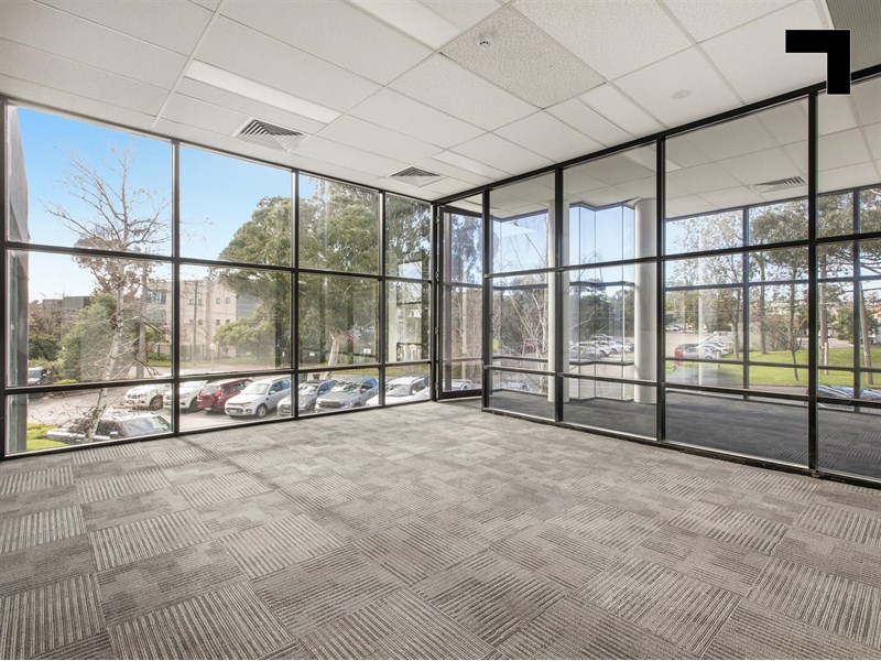 2/182 Rooks Road, Vermont