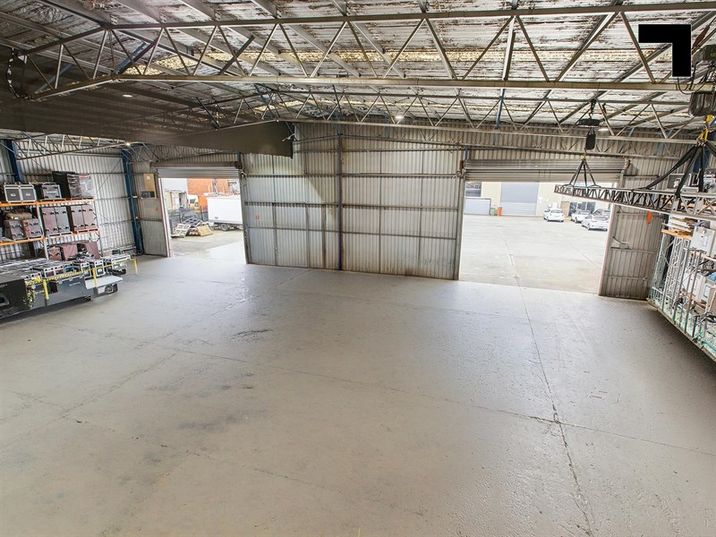 1 & 2/251-253 Hyde Street, Yarraville