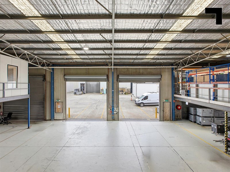 1 & 2/251-253 Hyde Street, Yarraville