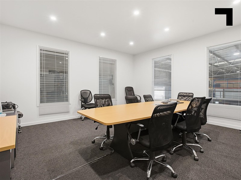 1 & 2/251-253 Hyde Street, Yarraville