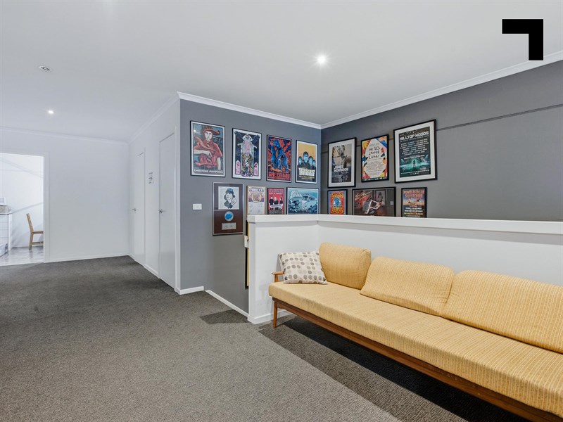 1 & 2/251-253 Hyde Street, Yarraville