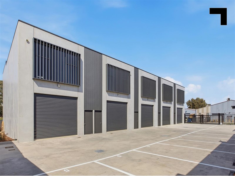 62 Bakers Road, Coburg