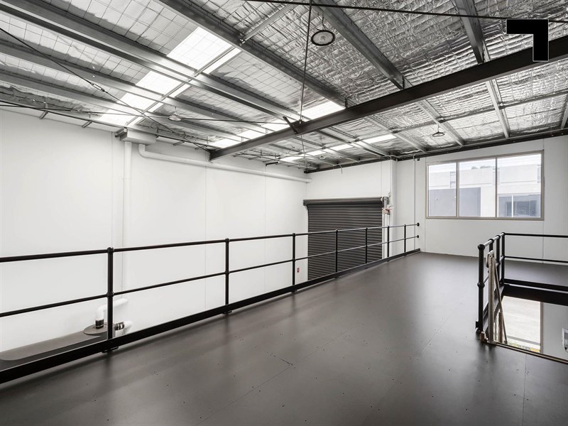 10/4 Joyce Court, Coburg