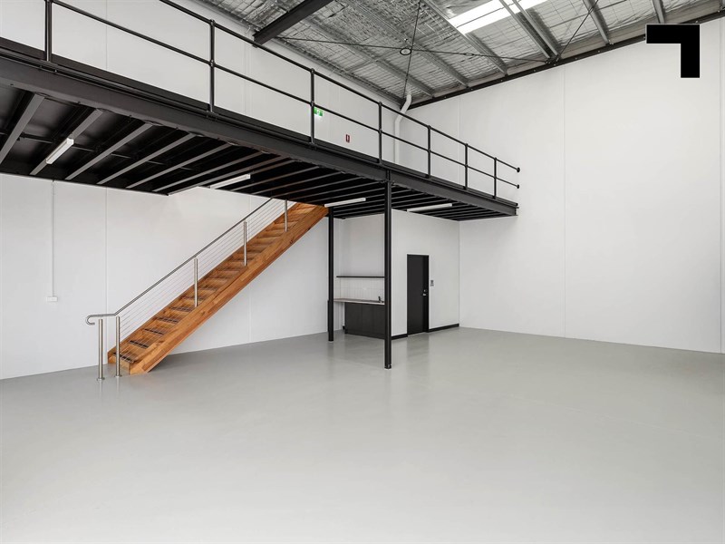 10/4 Joyce Court, Coburg