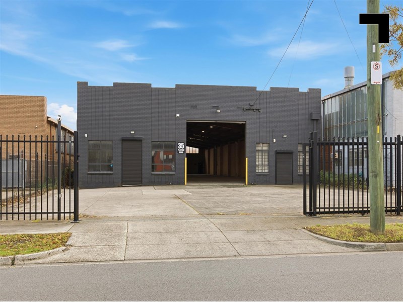 35 Plateau Road, Reservoir