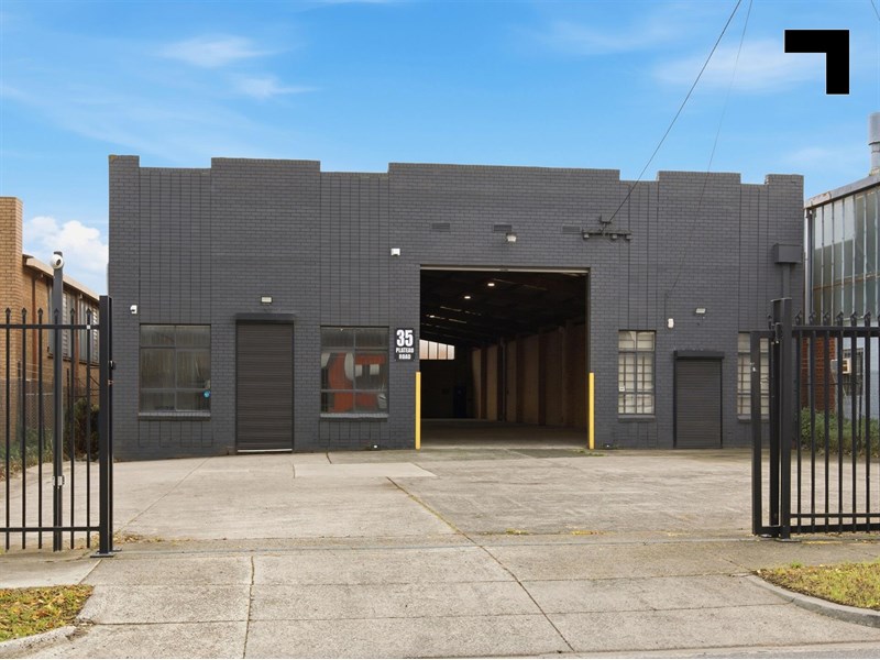 35 Plateau Road, Reservoir
