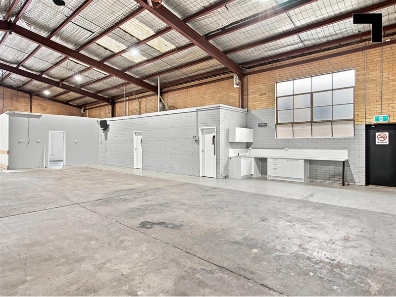 35 Plateau Road, Reservoir