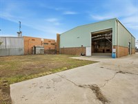 23 McArthurs Road, Altona North