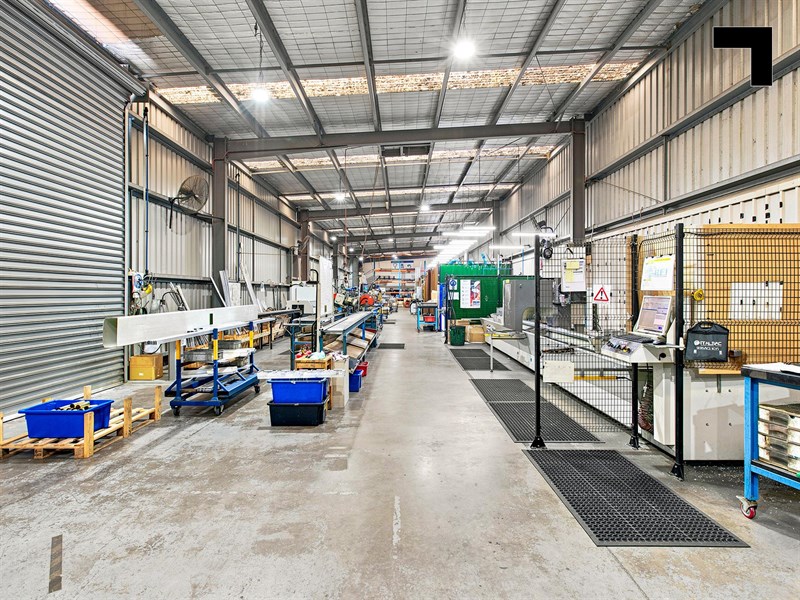 46 Corporate Boulevard, Bayswater