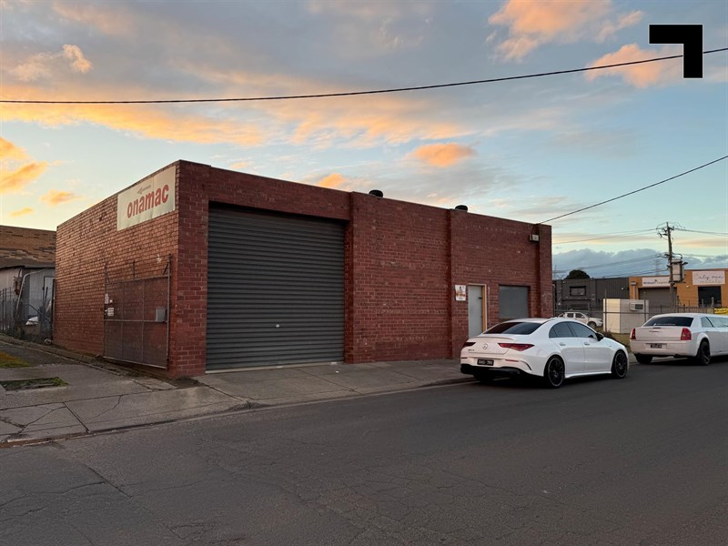 1A Beckett Avenue, Keilor East