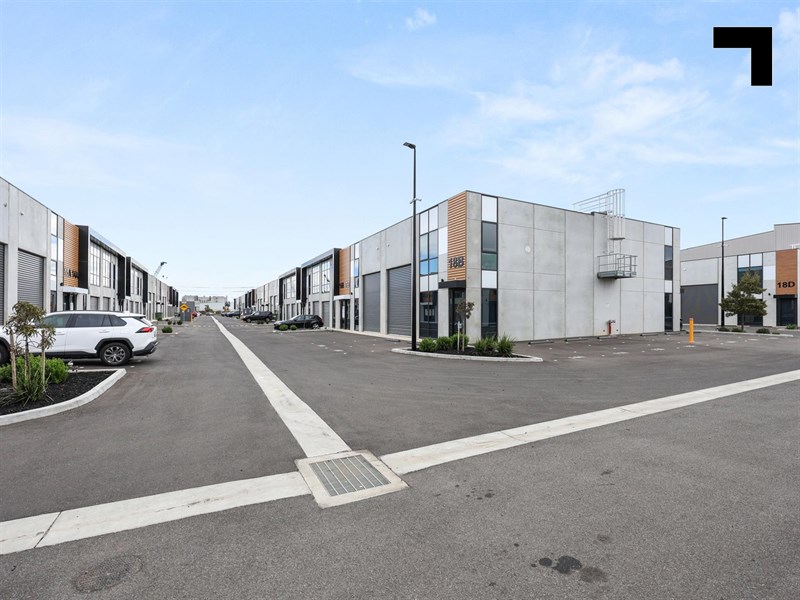 15A/36 Hume Road, Laverton North