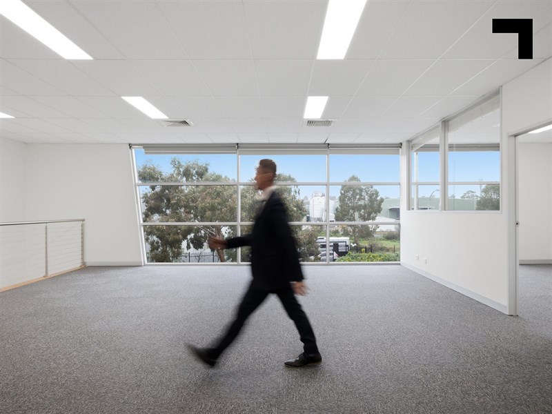32-34 Lindon Court, Tullamarine