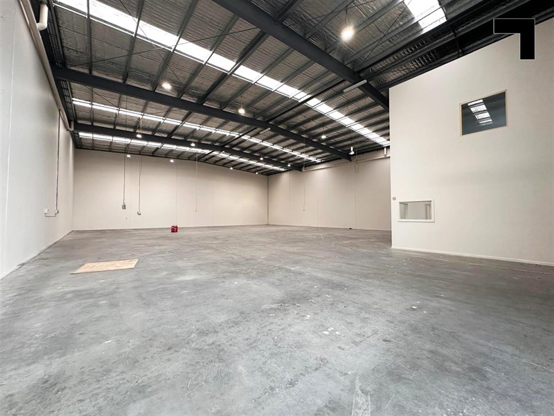 26 Lillee Crescent, Tullamarine