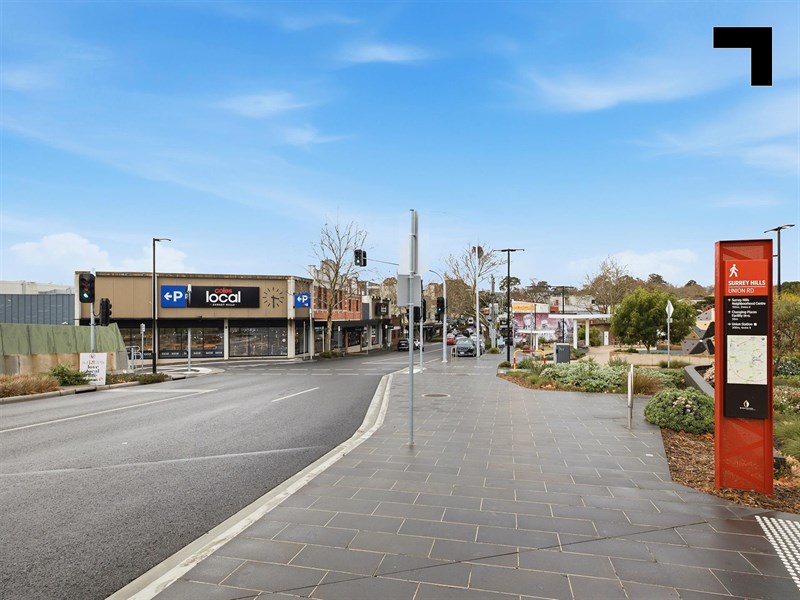 14 Stirling Crescent, Surrey Hills